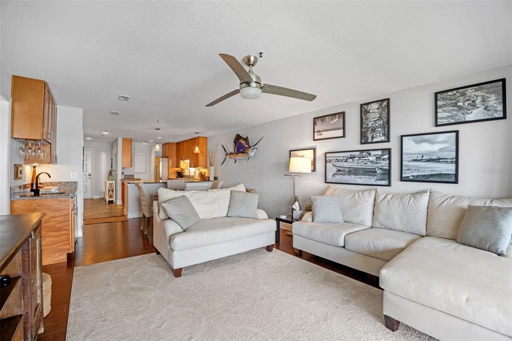 442 BOUCHELLE DRIVE #203 4