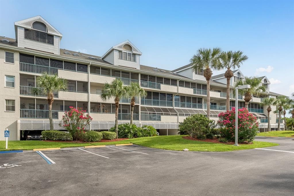5557 SEA FOREST DRIVE #118 2