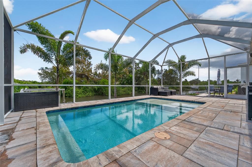 5961 BLAKENEY LOOP photo 18