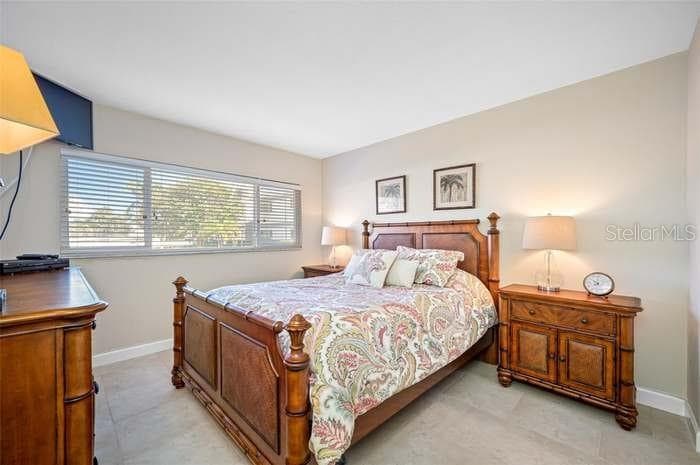 1351 GULF BOULEVARD 118 photo 22