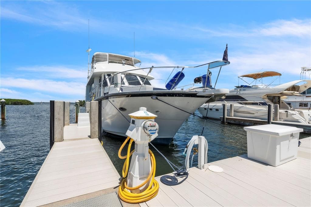 2600 HARBOURSIDE DRIVE R9 photo 12