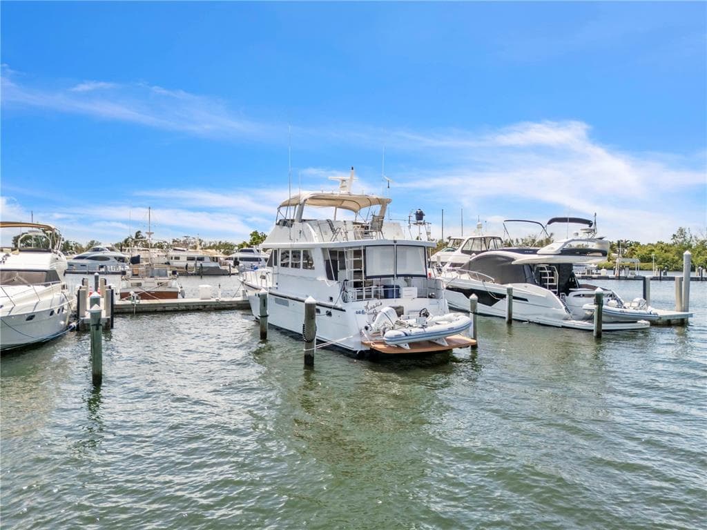 2600 HARBOURSIDE DRIVE #R9 4