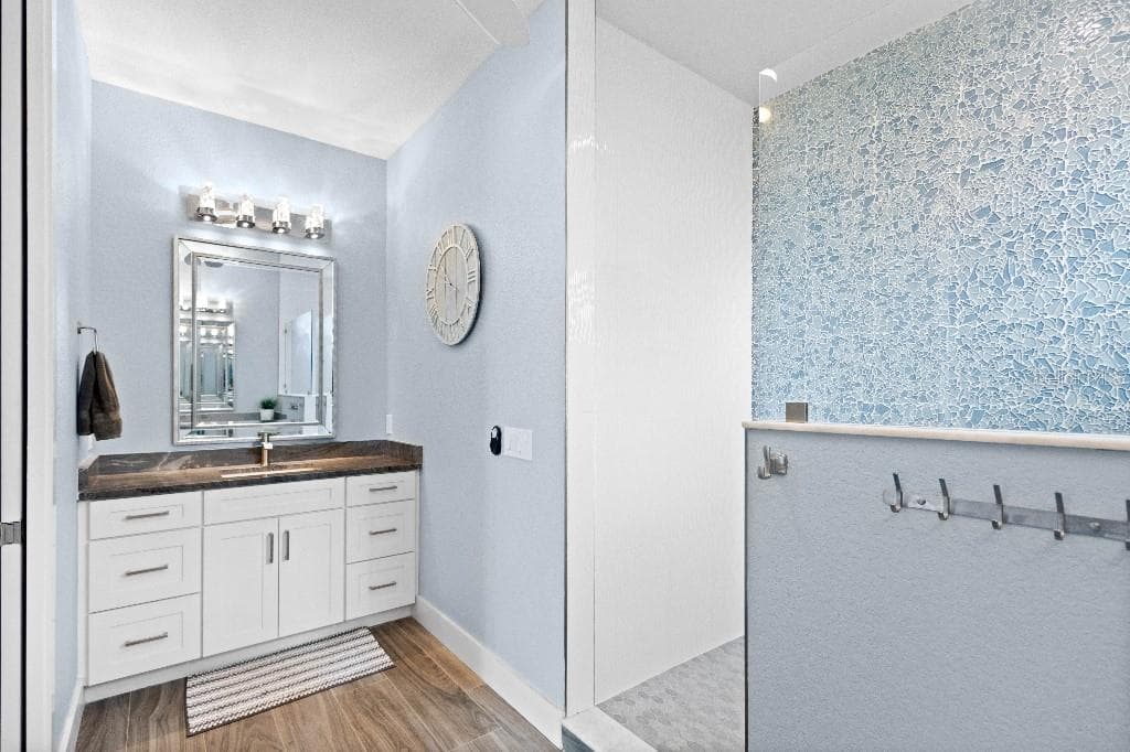 16176 LA BARGE CIRCLE photo 25