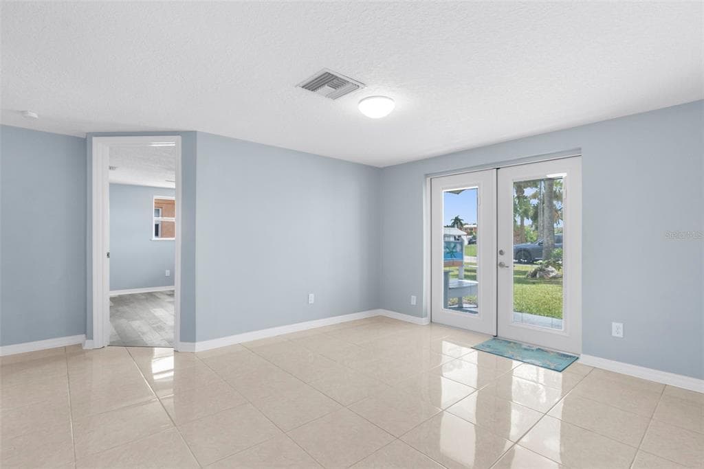 13531 DINGUS LANE photo 7