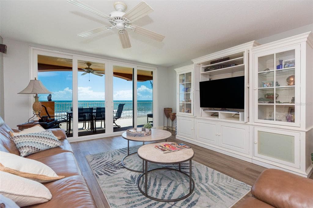 16326 GULF BOULEVARD 109 photo 1