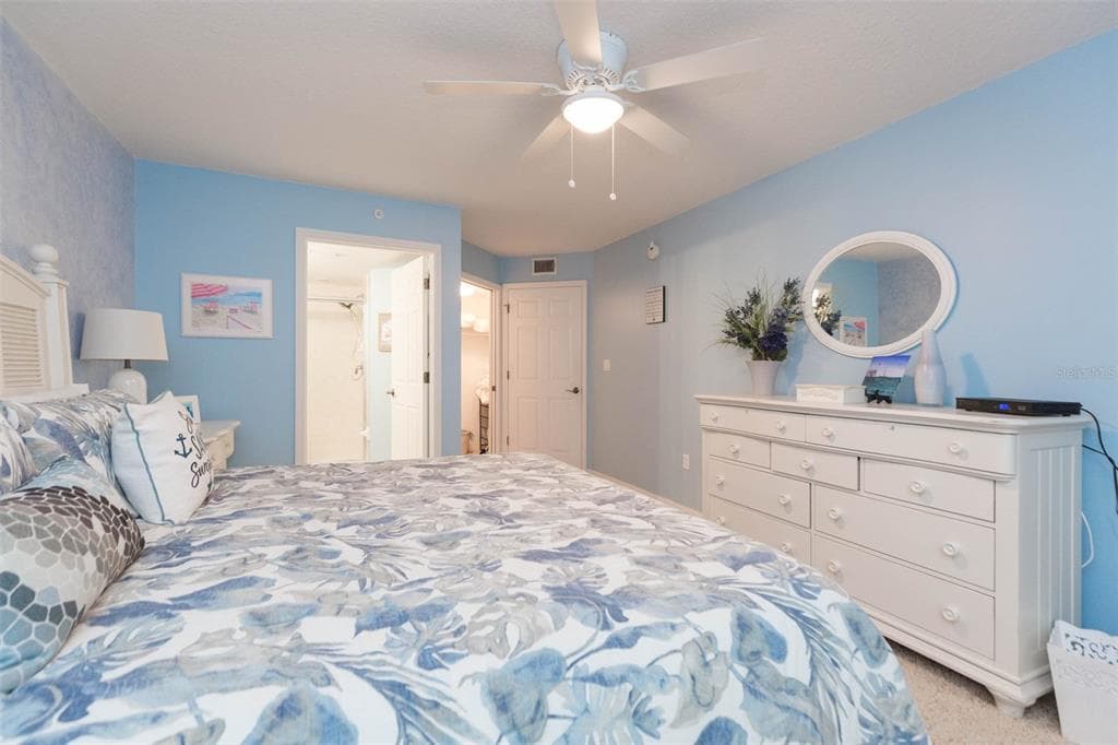 16326 GULF BOULEVARD 109 photo 21
