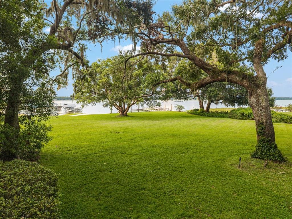 10745 SE SUNSET HARBOR ROAD photo 13