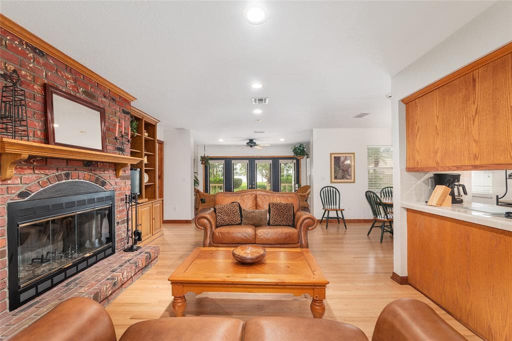 10745 SE SUNSET HARBOR ROAD photo 25