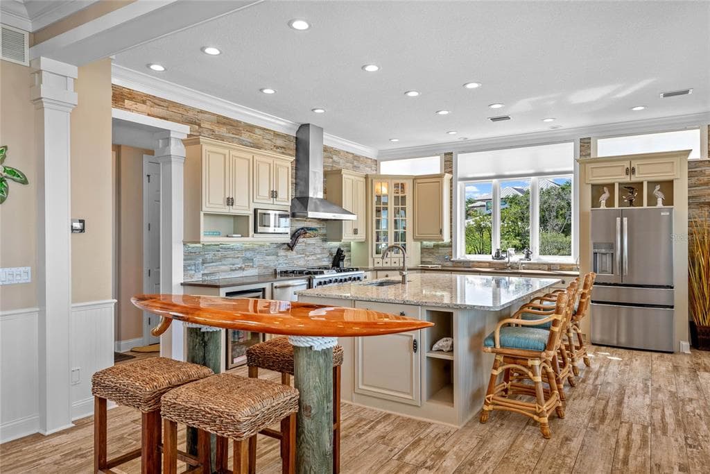2012 SPYGLASS LANE photo 13