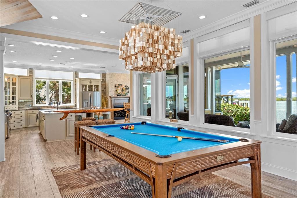 2012 SPYGLASS LANE photo 10
