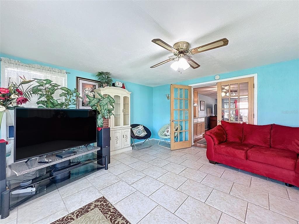 2349 HAMA DRIVE photo 17