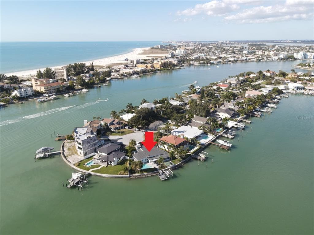 10103 TARPON DRIVE 4