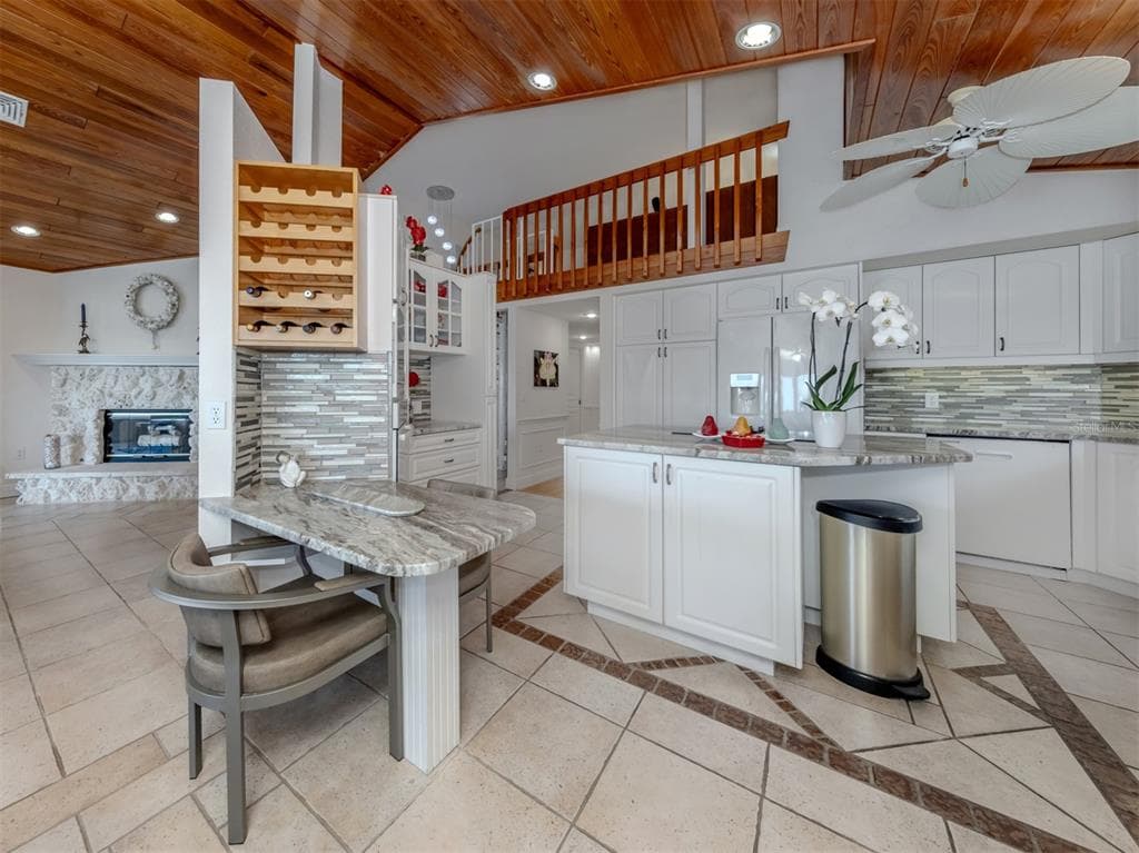 1400 BEACH ROAD 3 photo 11
