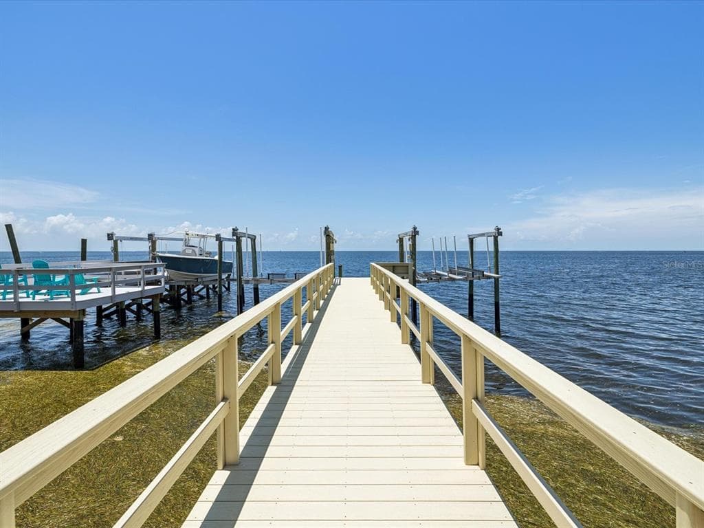 5101 WESTSHORE DRIVE 3