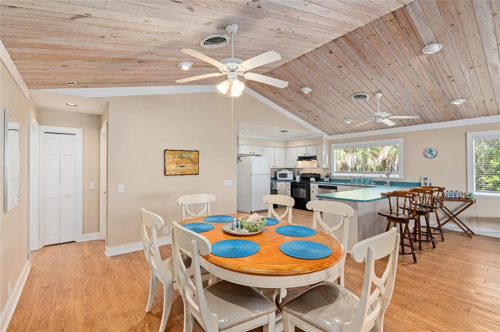 8178 LITTLE GASPARILLA ISLAND photo 18