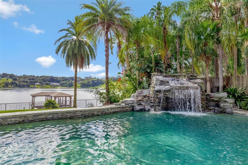 1105 LAKE NETTIE DRIVE 1