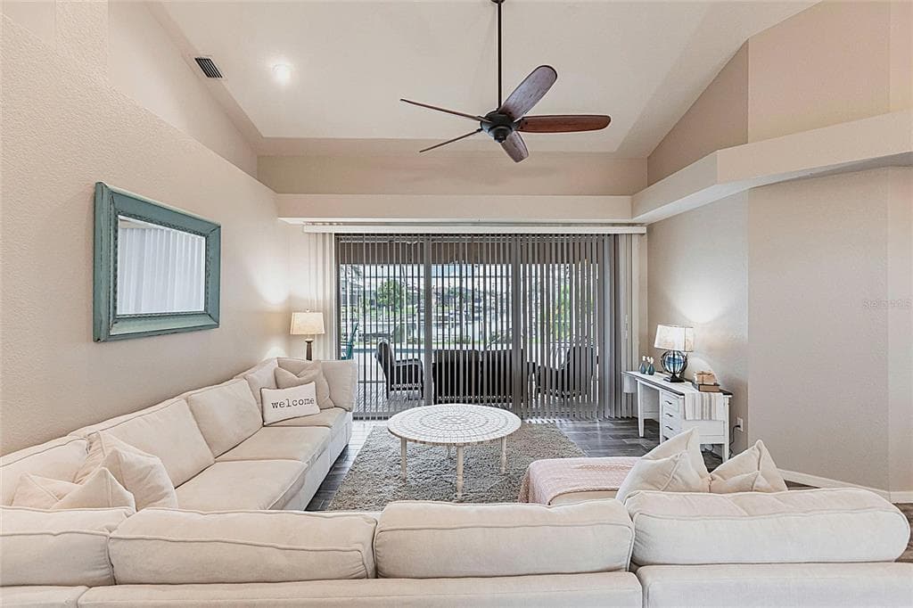 1503 SUZI STREET photo 6