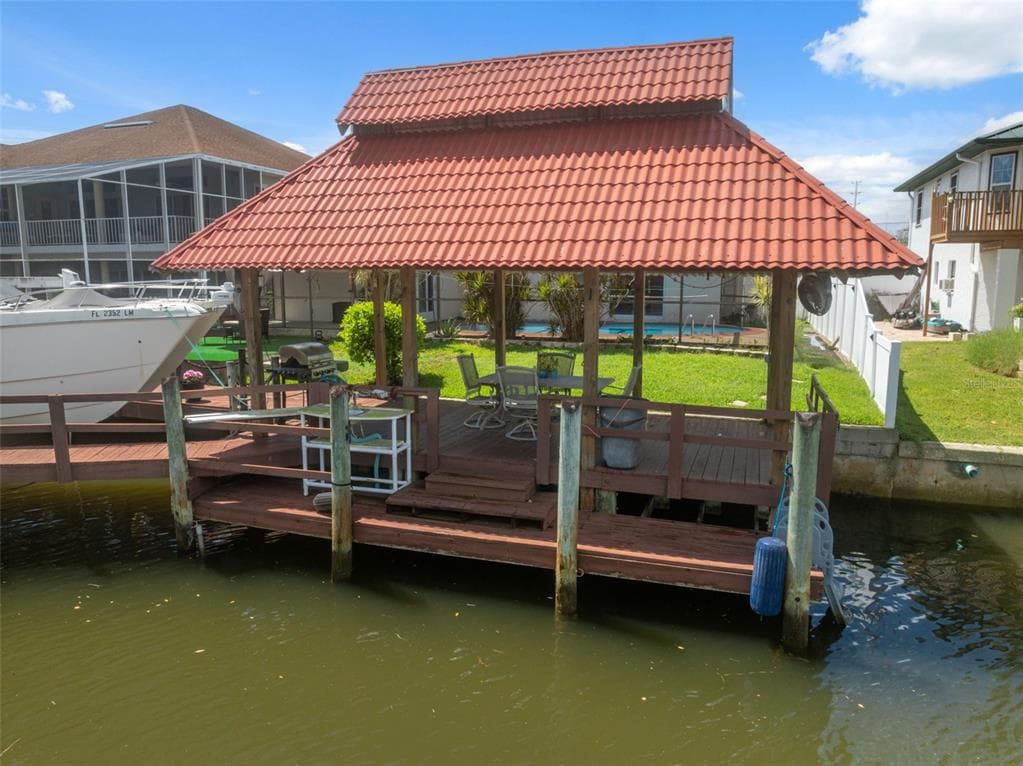 7711 HATTERAS DRIVE 5