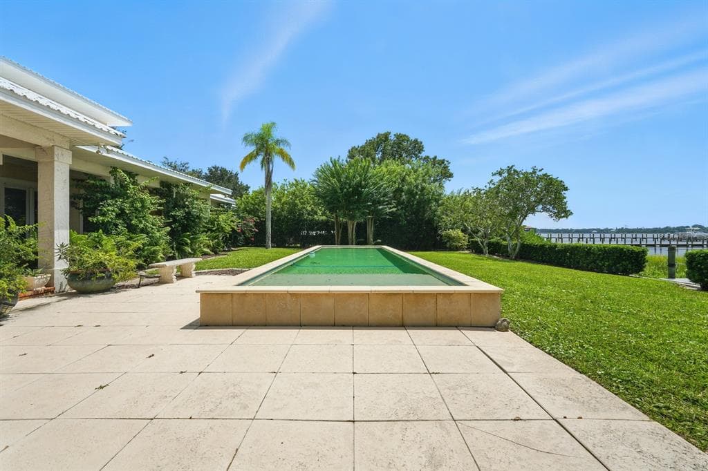 360 JOHN ANDERSON DRIVE 5