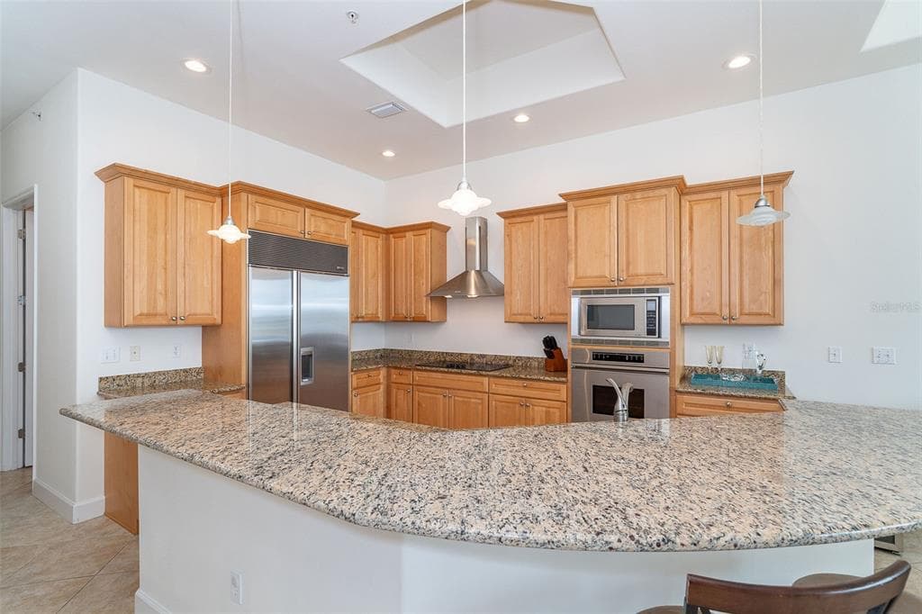1375 BEACH ROAD 309 photo 15