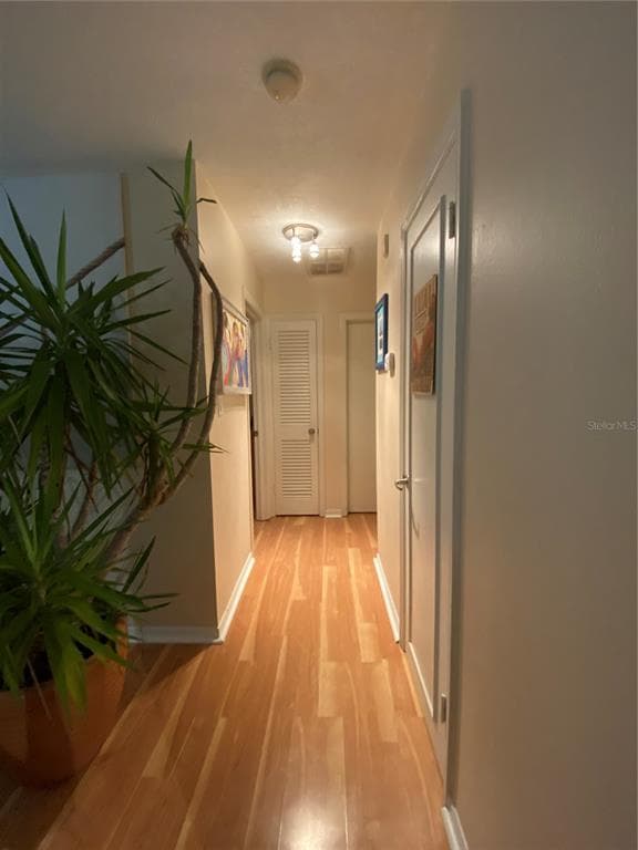 5020 BEACH DRIVE SE D photo 13