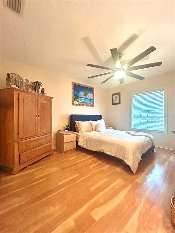 5020 BEACH DRIVE SE D photo 14