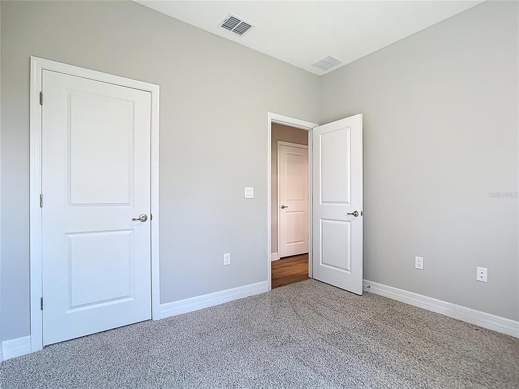 2144 SADNET LANE photo 17