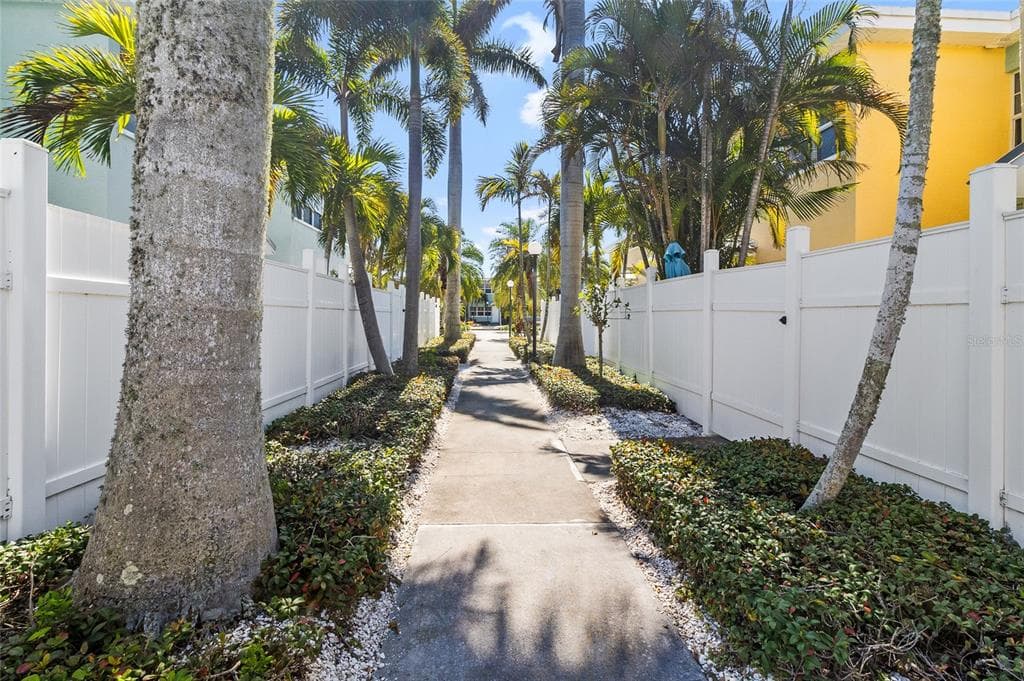 19417 GULF BOULEVARD #C109 5