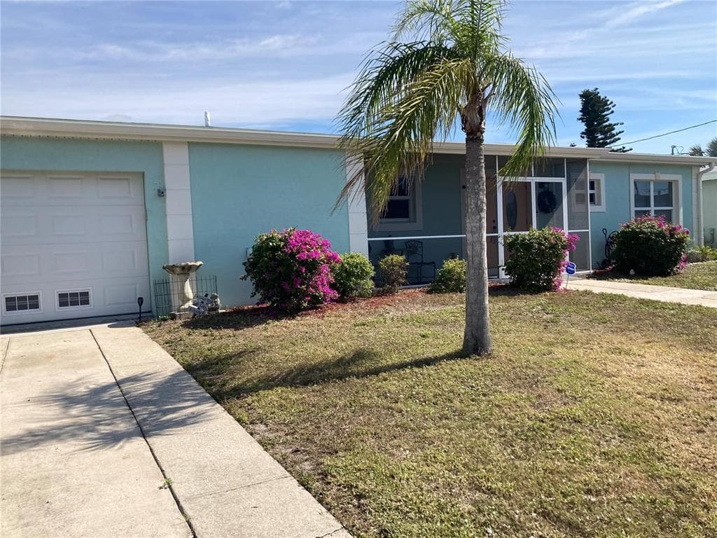 4238 GARDNER DRIVE photo 1