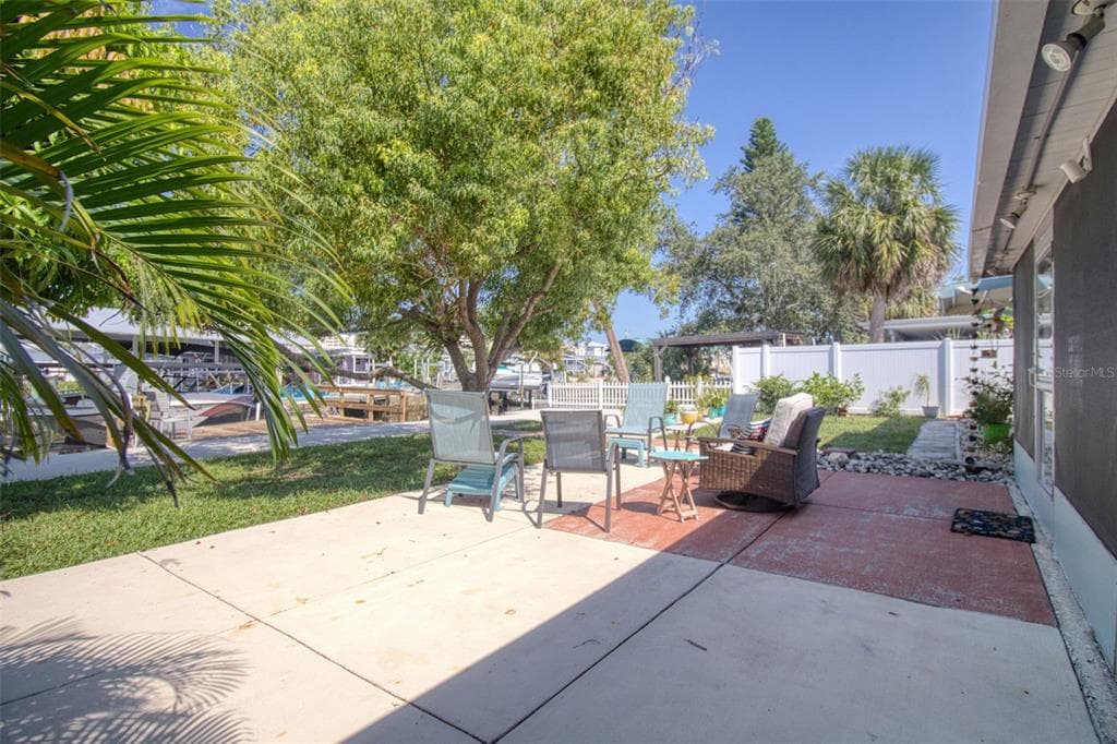 13625 MARIA DRIVE photo 8