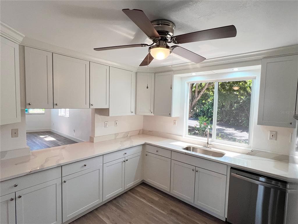 771 JOHN RINGLING BOULEVARD 7 photo 11