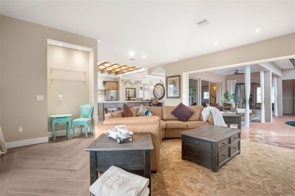 3805 SABA COURT photo 8