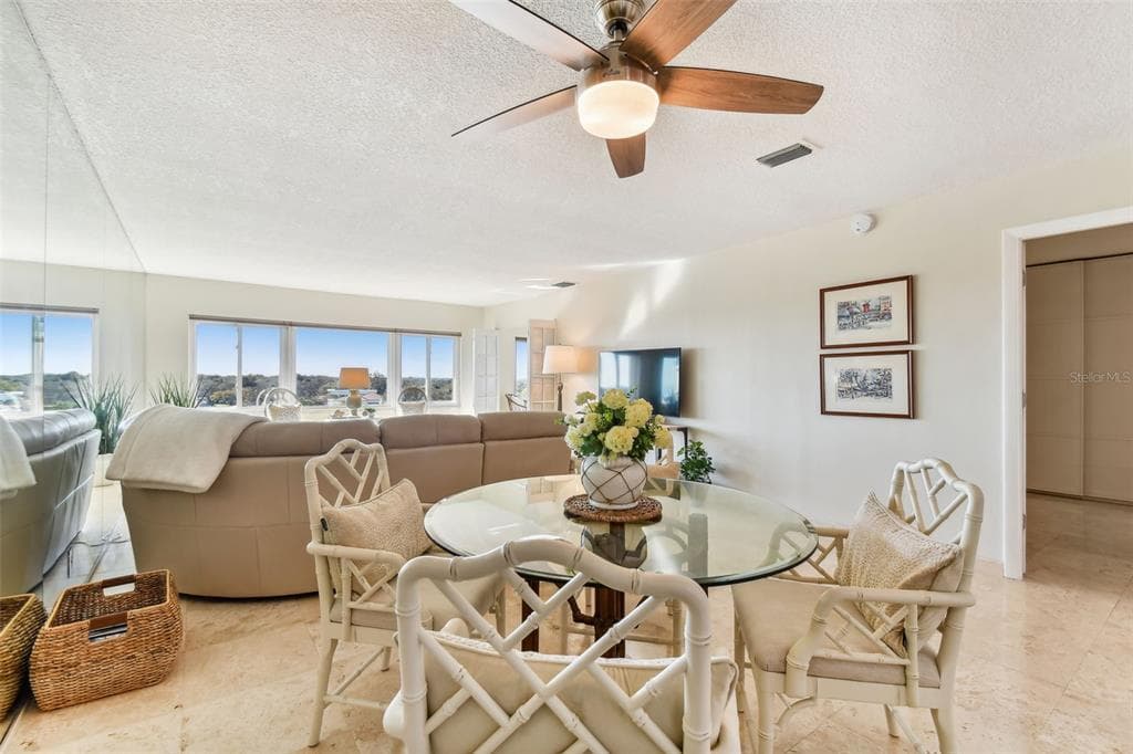 100 BLUFF VIEW DRIVE 607A photo 22