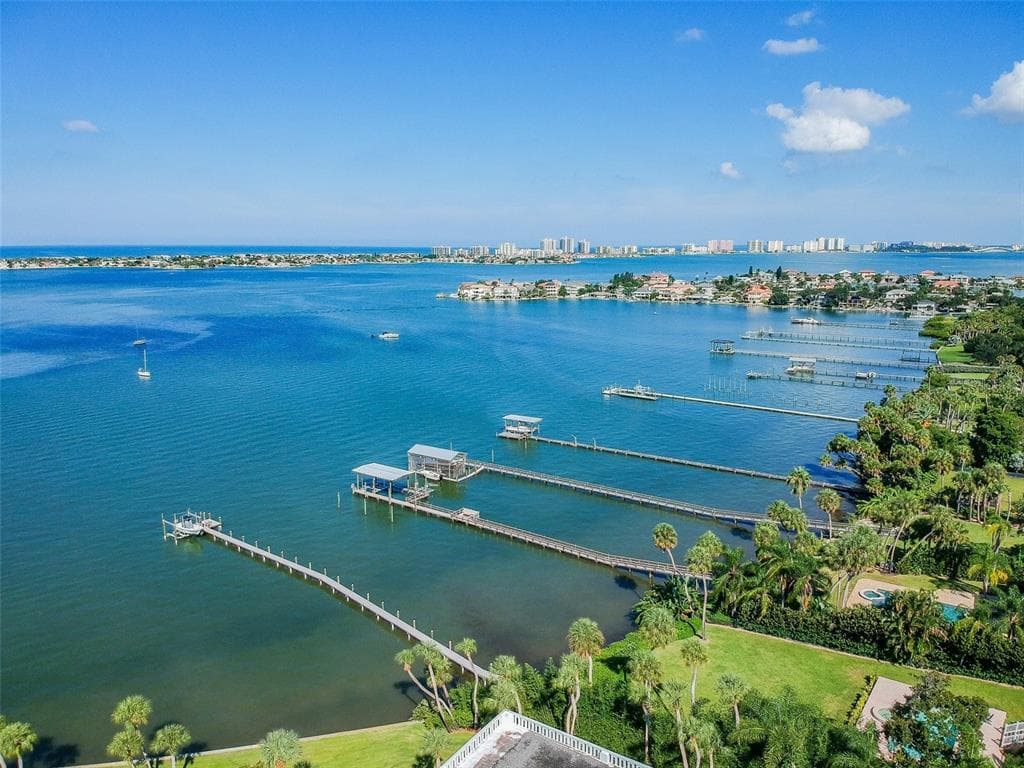 100 BLUFF VIEW DRIVE #607A 3