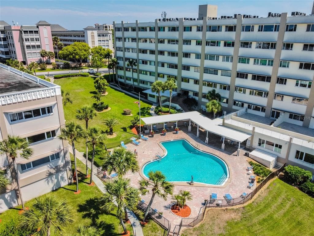 100 BLUFF VIEW DRIVE #607A 5