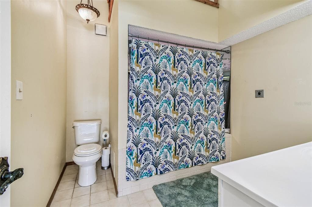 12134 CAPRI CIR S 803 photo 22