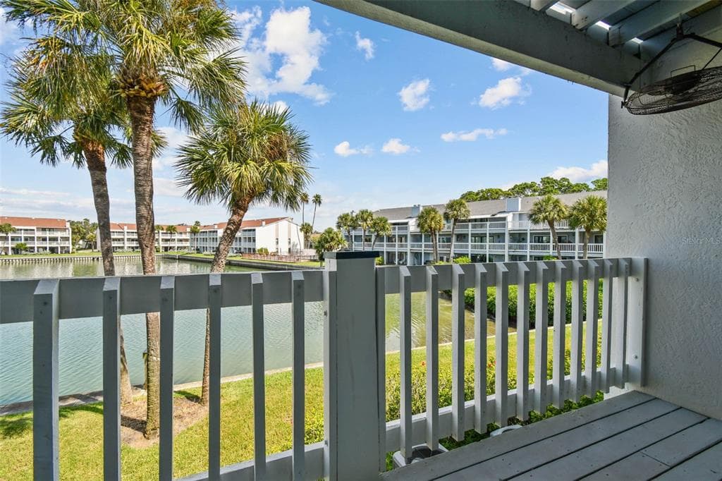 12134 CAPRI CIR S 803 photo 7