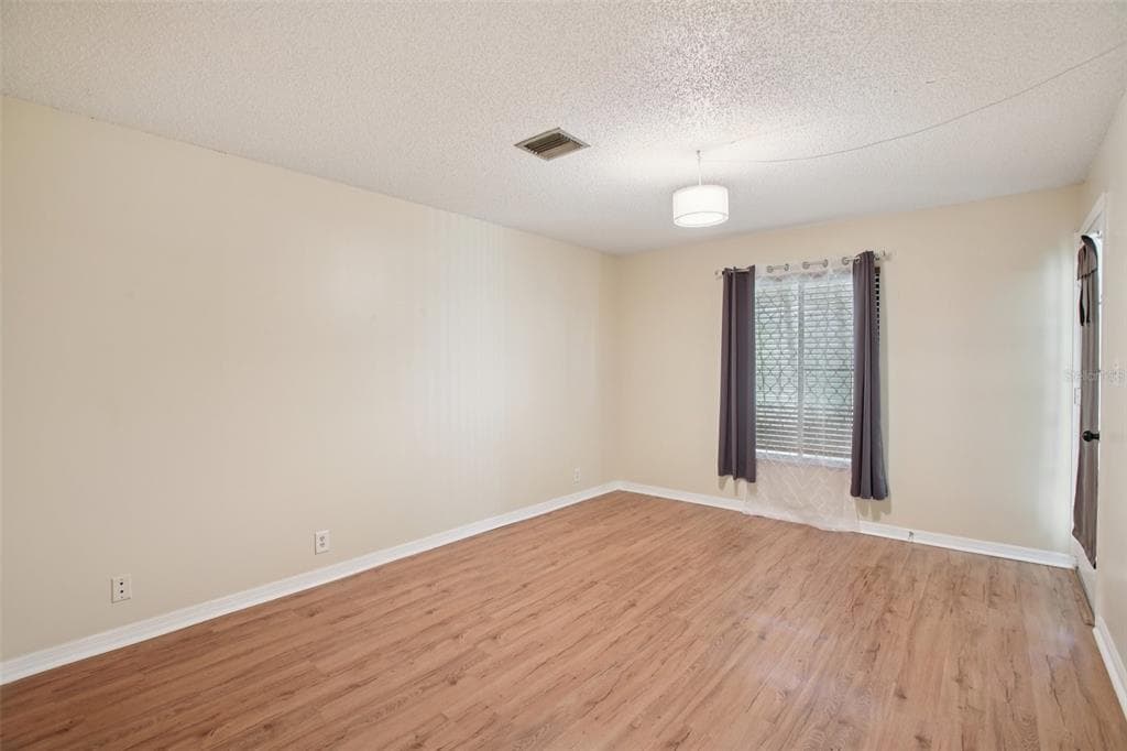 7300 SUNSHINE SKYWAY LANE S 202 photo 17