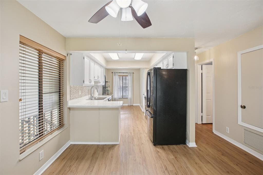 7300 SUNSHINE SKYWAY LANE S 202 photo 11
