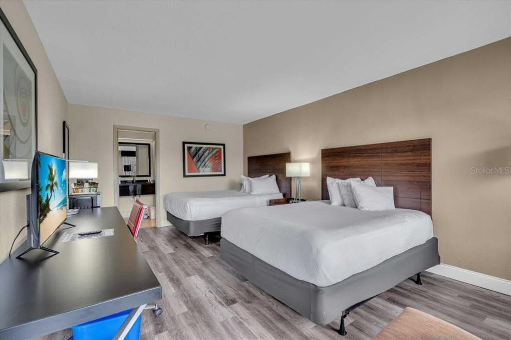 7150 N TAMIAMI TRAIL #S615 3