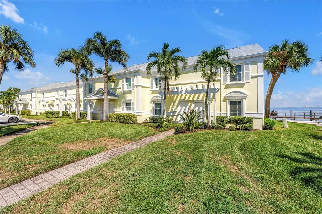 4982 COQUINA KEY DRIVE SE photo 1