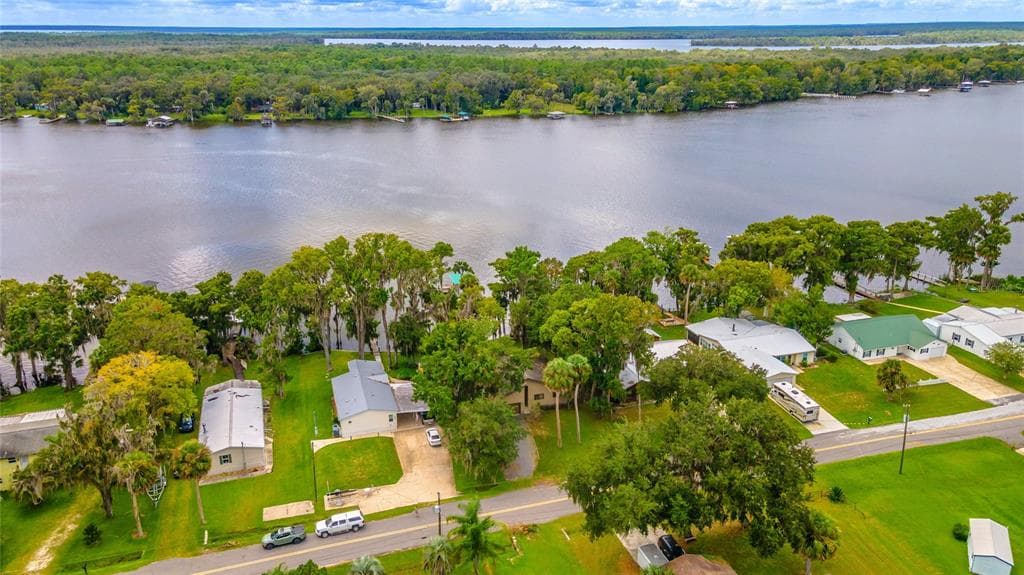 121 N LAKE GEORGE DRIVE 5