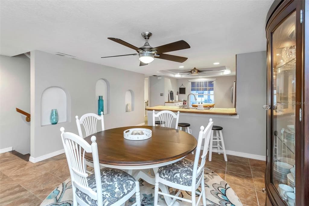 745 PINELLAS BAYWAY S 207 photo 16