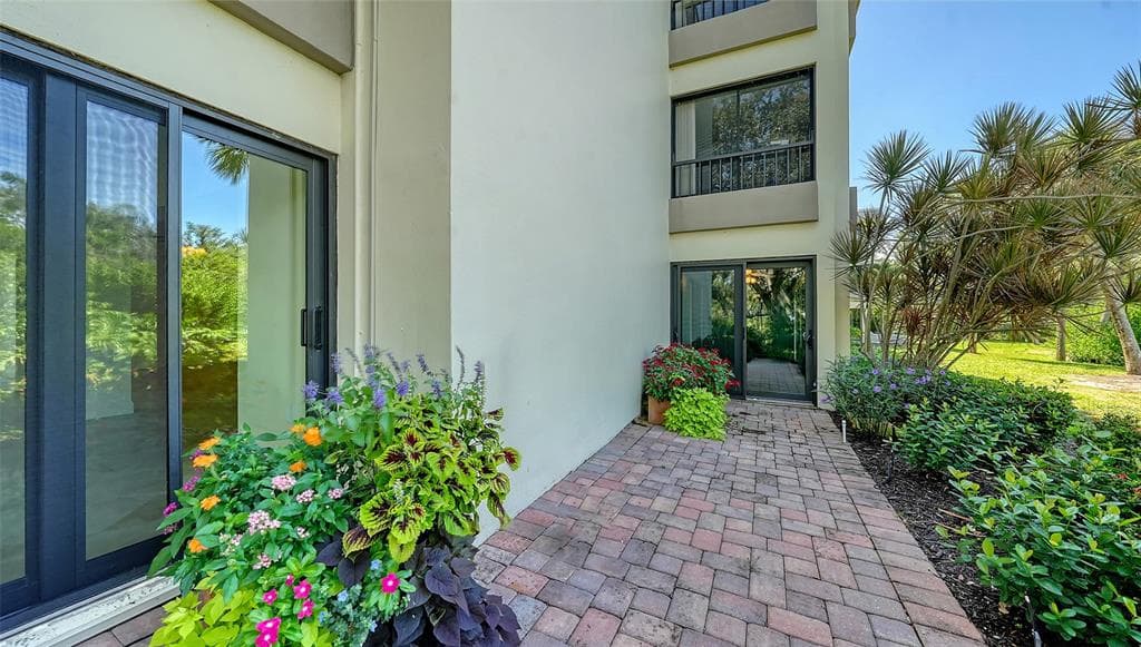 225 HOURGLASS WAY 103 photo 20
