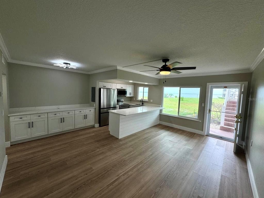 767 JOHN RINGLING BOULEVARD #2 3