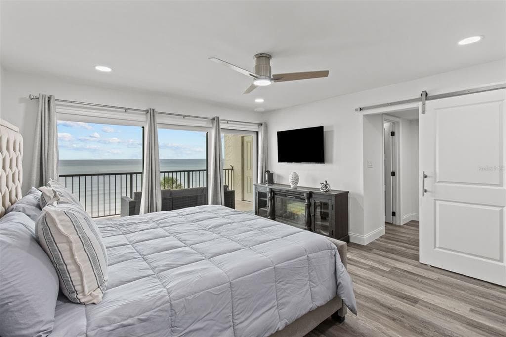 14950 GULF BOULEVARD 503 photo 17