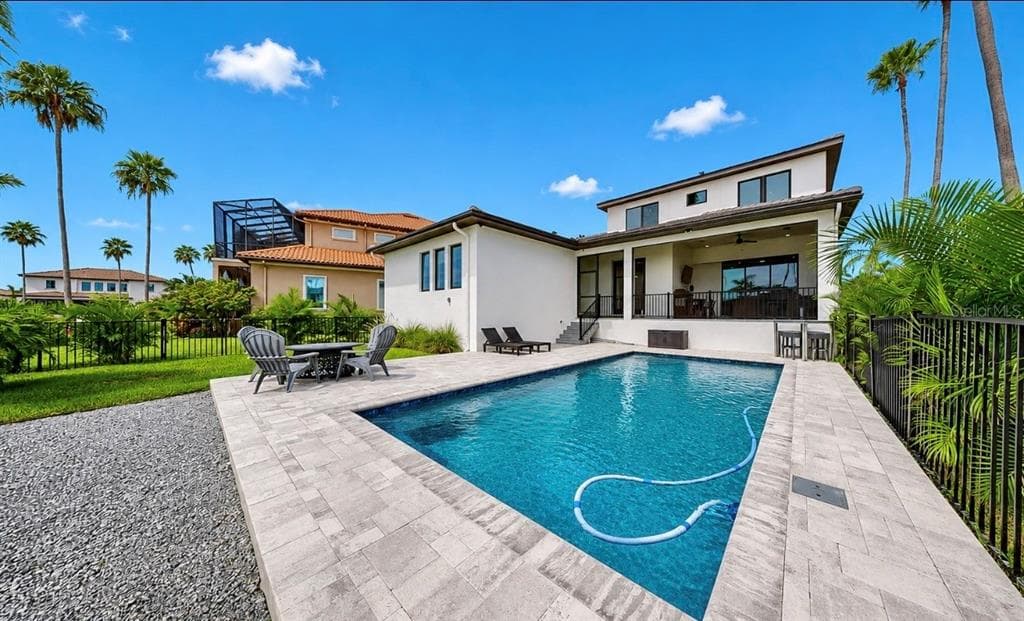 1406 ALHAMBRA DRIVE 2