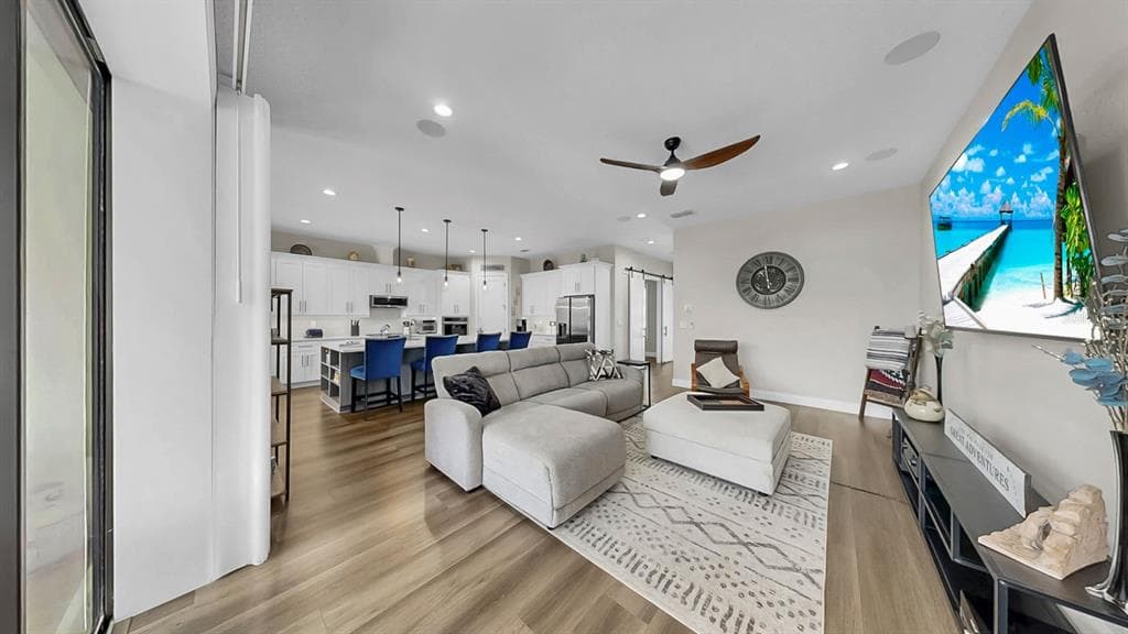 1406 ALHAMBRA DRIVE photo 17