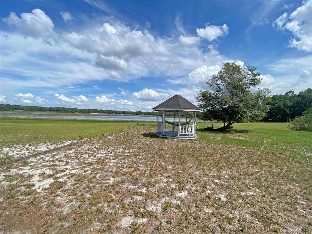 148 SWAN LAKE DRIVE photo 1