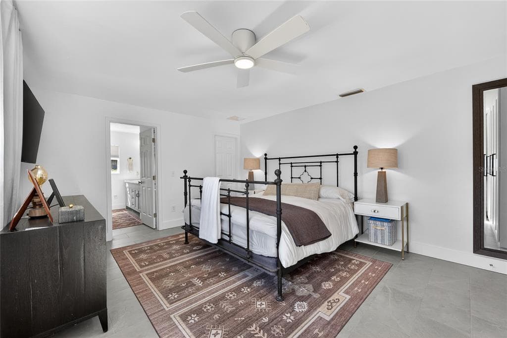 4091 13TH WAY NE photo 16